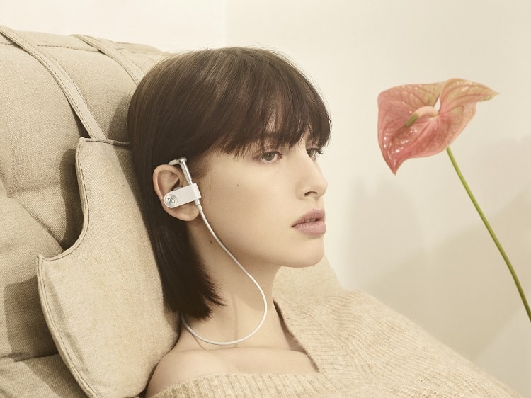 bang & olufsen コレクション ワイヤレスイヤホン earset