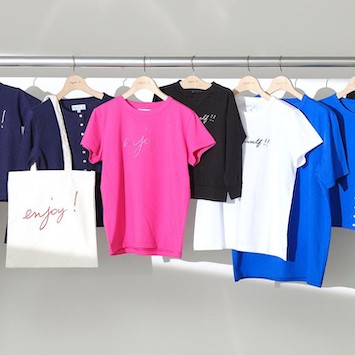 着るだけで笑顔に！ 〈アニエスベー〉のメッセージTシャツが登場