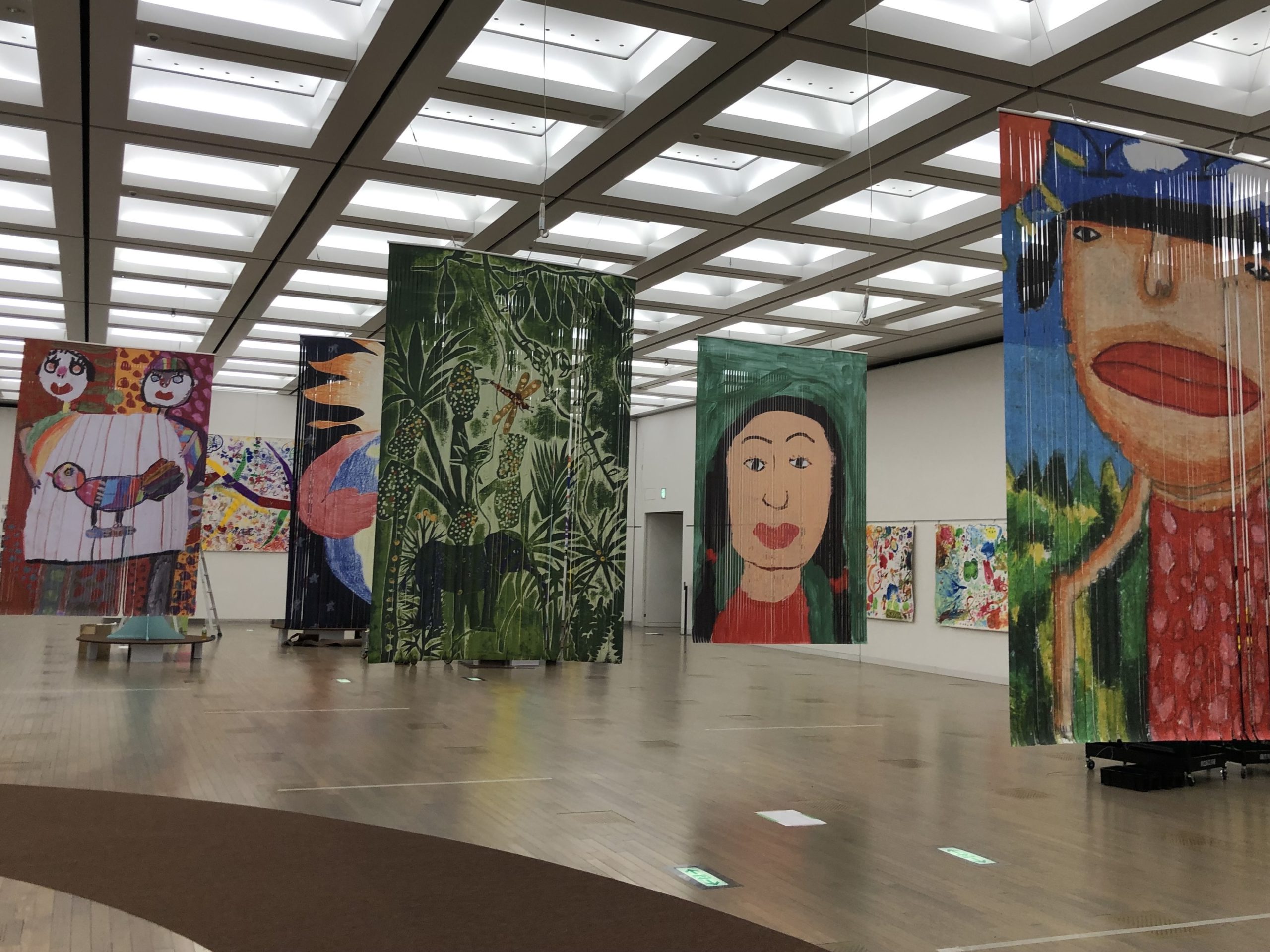 国立新美術館での展覧会
