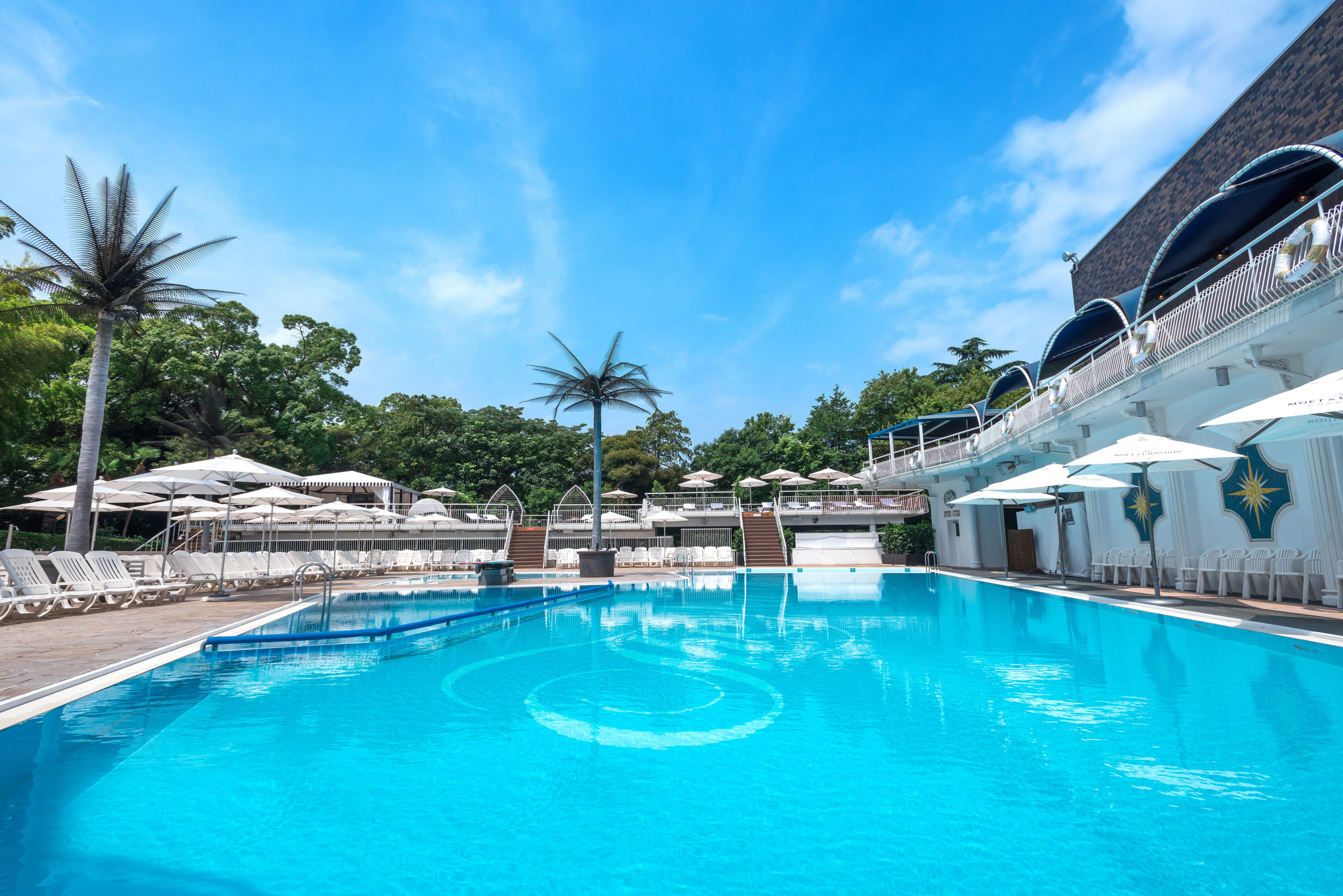 ホテルニューオータニ東京の「GARDEN POOL」は7月17日（土）オープン。
